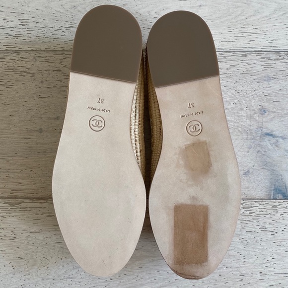 🚫SOLD! CHANEL IVORY LAMBSKIN LEATHER ESPADRILLES - Picture 6 of 13